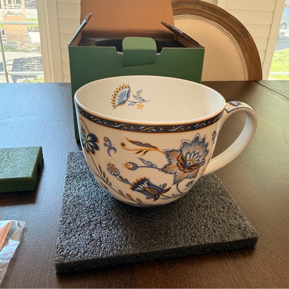 Fine Bone China Large Mug Floral Porcelain Teacup - Blue & Gold NEW NWT